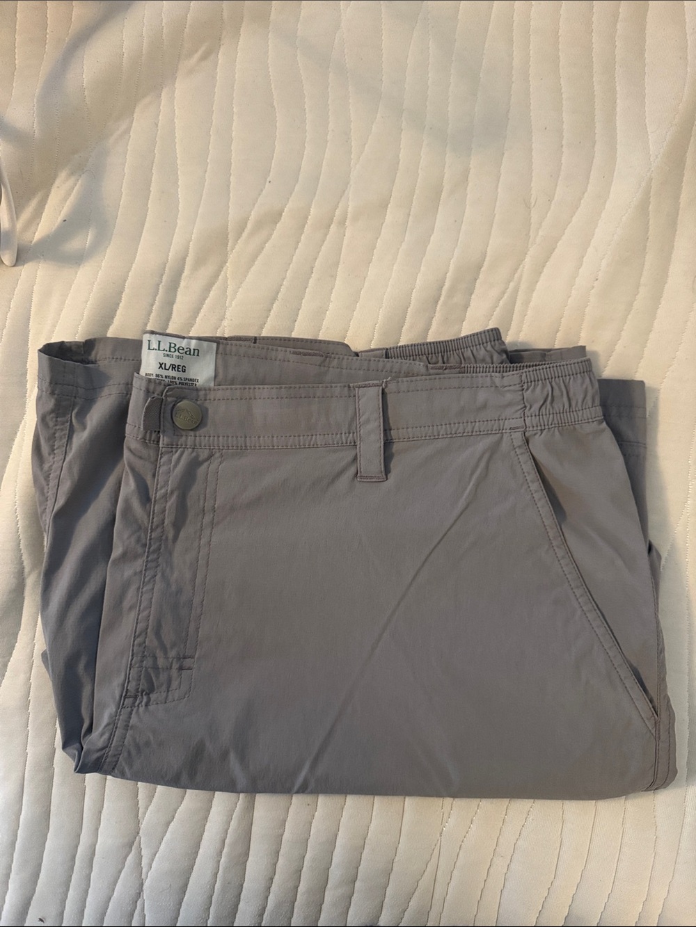 L.L. Bean Men's Light Gray Cargo Shorts